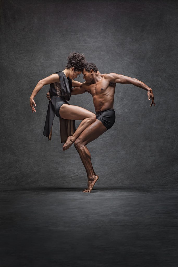 The couple of a young modern ballet dancers in... - Stock Photo [84312957]  - PIXTA