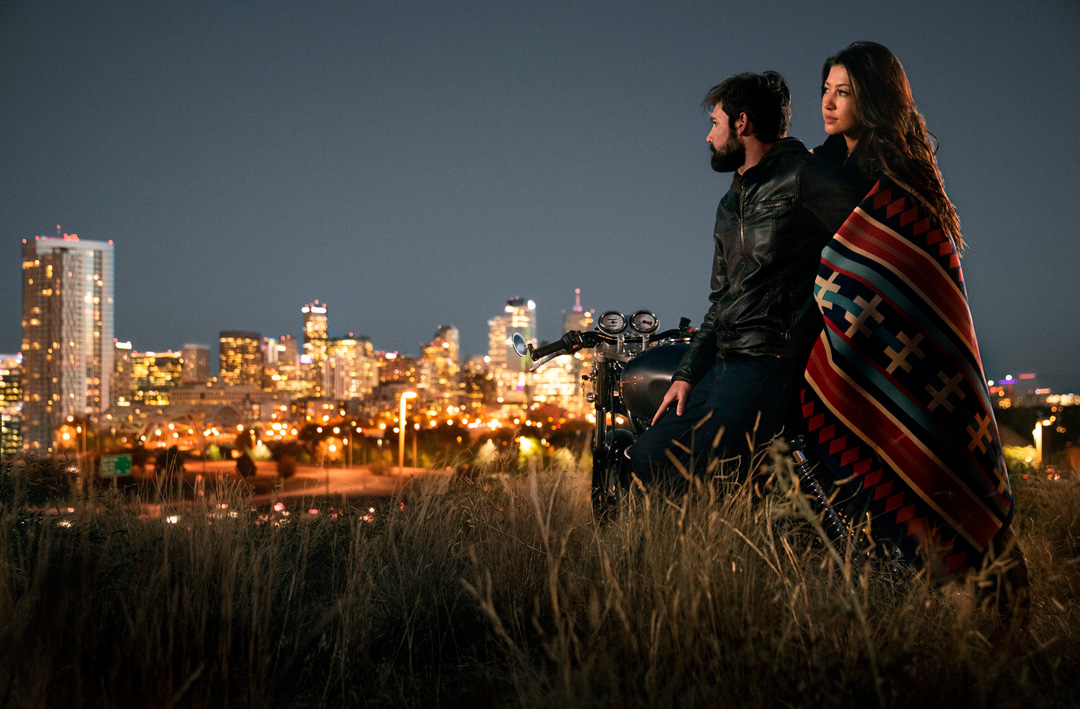 young couple in urban setting with EOS R